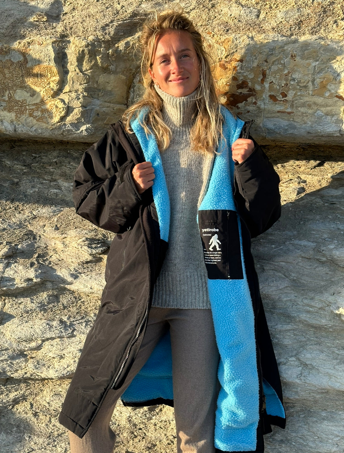 YETIROBE‏‏‎‏‏‎™ | Recycled Sherpa Lined Changing Robe & Jacket - Mountain Life Apparel